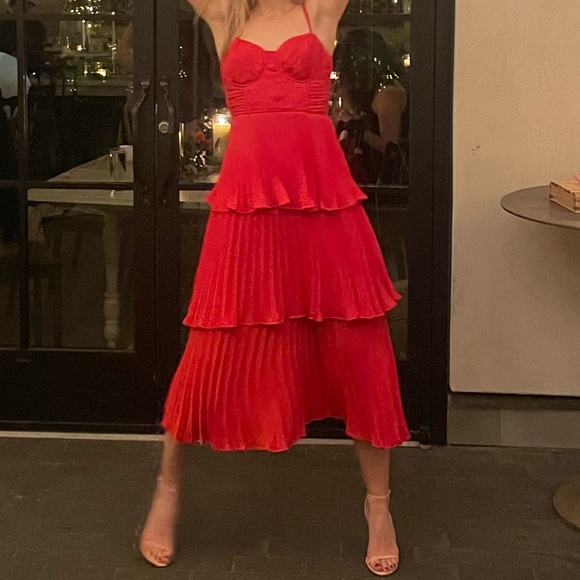 Red Lulus Dress Size XS - Picture 2 of 5